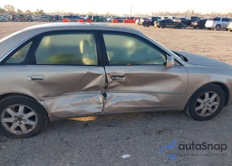 2001 Toyota Avalon Xls from USA, damaged, VIN 4T1BF28B71U136771